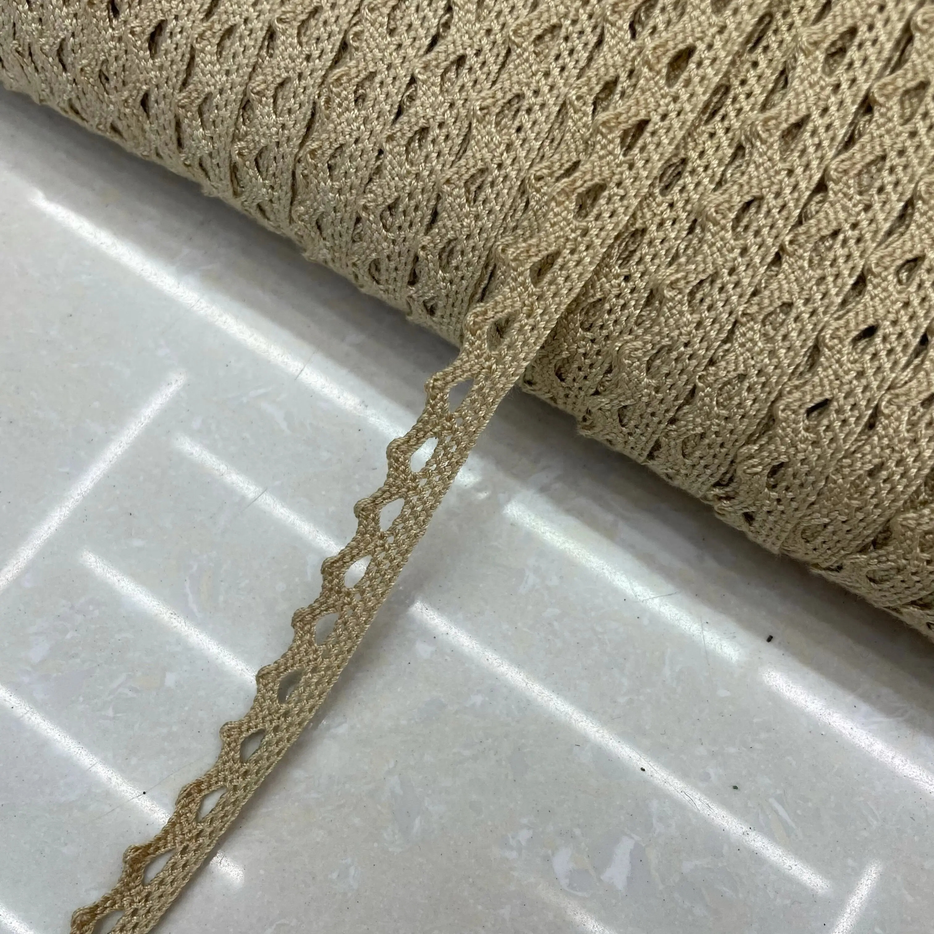 5 Yards (4,5 Meter) 10 mm breites Kunsthandwerk, bestickte Welle, 100 % Baumwolle, Spitzenbesatzband, Hochzeit/Geburtstag/Weihnachten/Schleifendekorationen – Detail 4
