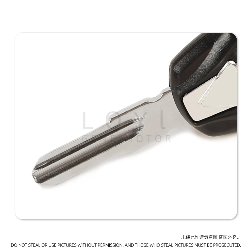 1Pcs Blank Key Motorcycle Replace Uncut Keys for Triumph Bonneville Bobber 675 T100 T120 T800 T900 Tiger 900 800 120 100 motorcycle keys