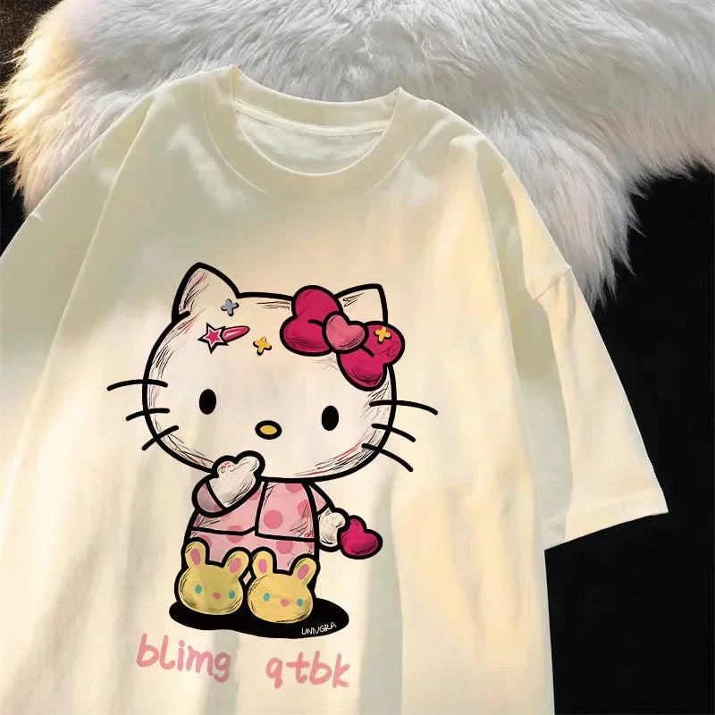 تيشيرت Hello Kitty الأنيق (متعدد الألوان)