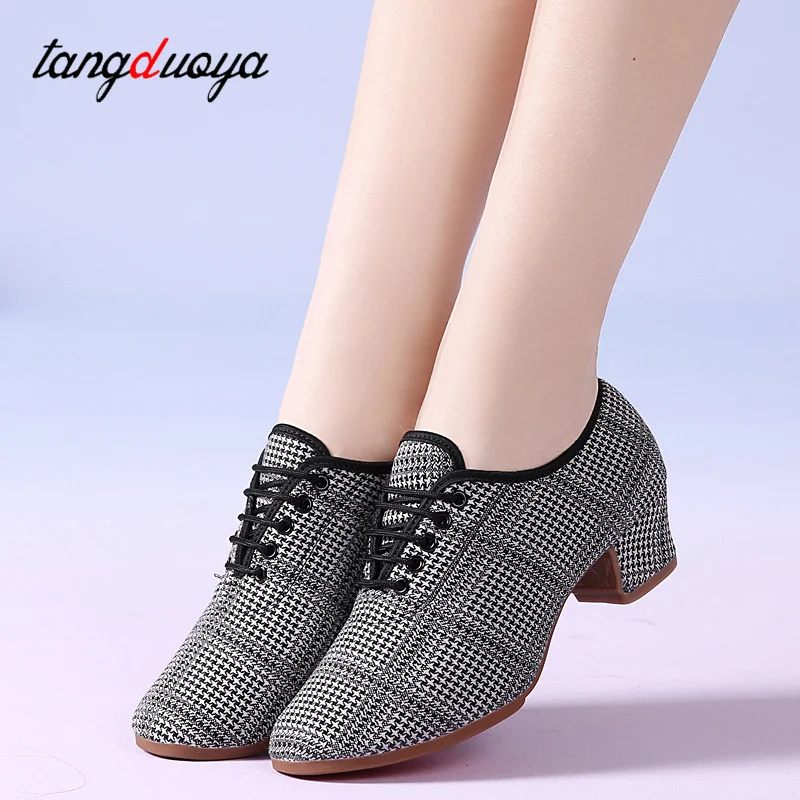 

1pair/lot Soft Outsole Breath Dance Shoes Sneakers Woman Practice Shoes Modern Dance Jazz Shoes Rubber Soles Ballroom Latin Danc