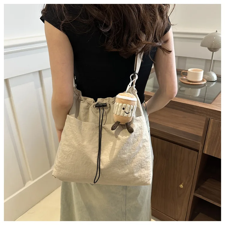 2024 New Large-capacity Waterproof Nylon Cloth Drawstring Pleated Shoulder Bag Travel Leisure Crossbody Bucket Bag
