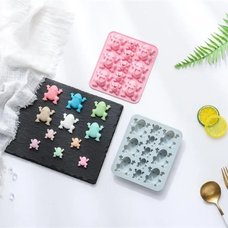 1Pcs DIY Cake Dessert Making Mold Baking Tool Candy Frog Shaped Mold For Party Decoration Prepare A Surprise For He Birthday