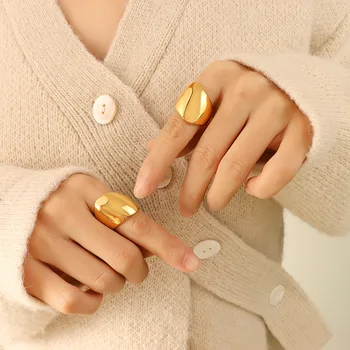 Semplici anelli larghi lisci per le donne anello in stile Hip Hop da donna impermeabile placcato in oro in acciaio inossidabile regalo di gioielli di coppia di moda