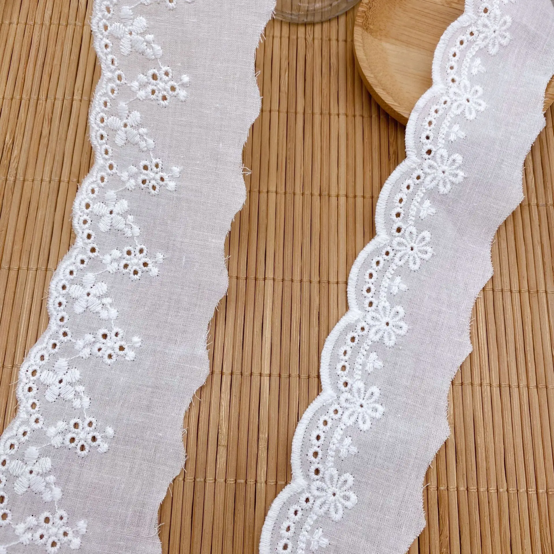 5Yards/lot White Cotton Embroidered Hollow Flower Lace Fabrics Clothing Lace Trim Sewing Accessories DIY Lace Craft