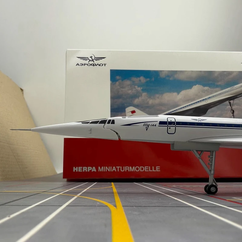 Herpa-ダイキャストロシア航空、1:200スケール、TU-144 CCP-77112
