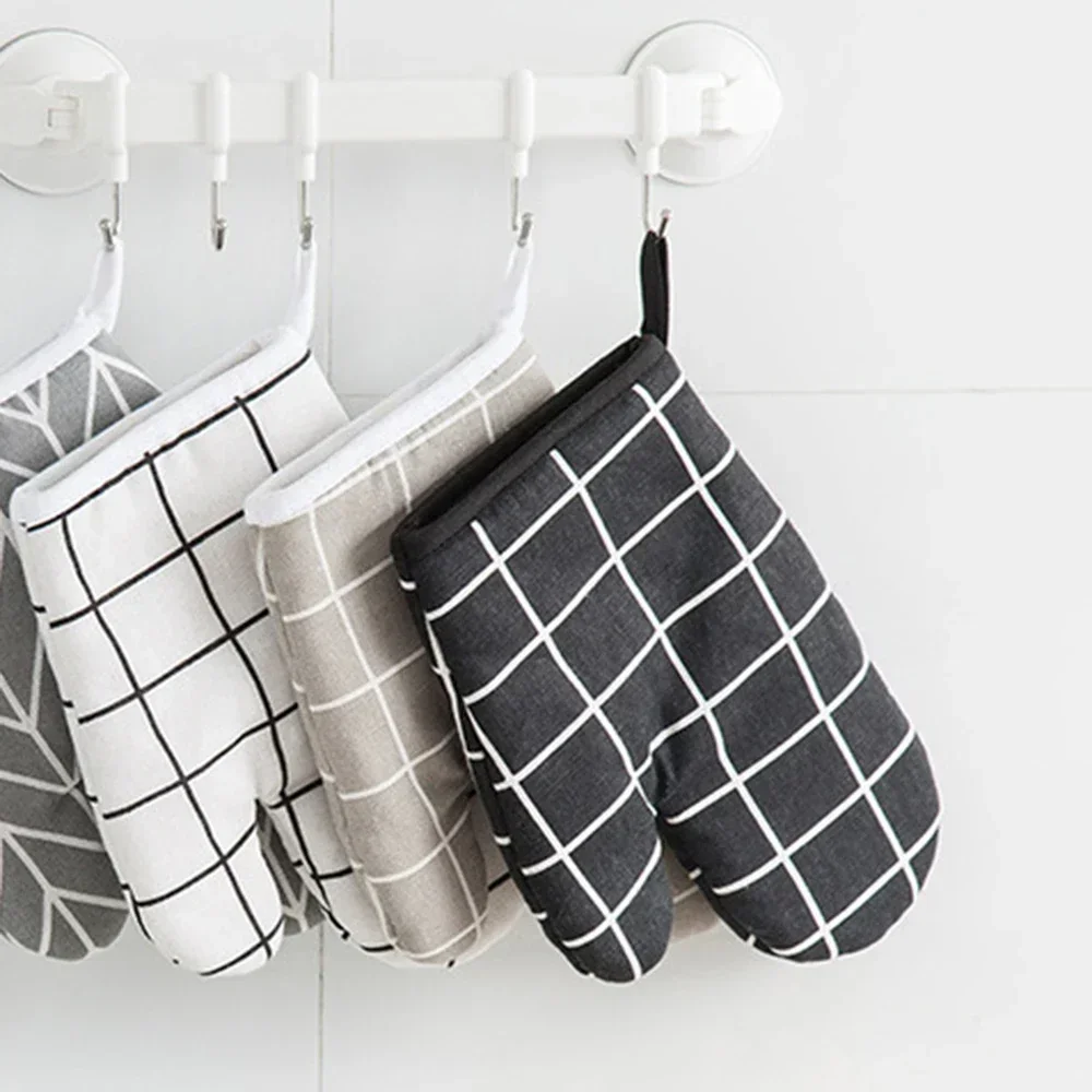 Kitchen Baking Gloves High Temperature Resistant And Insulated