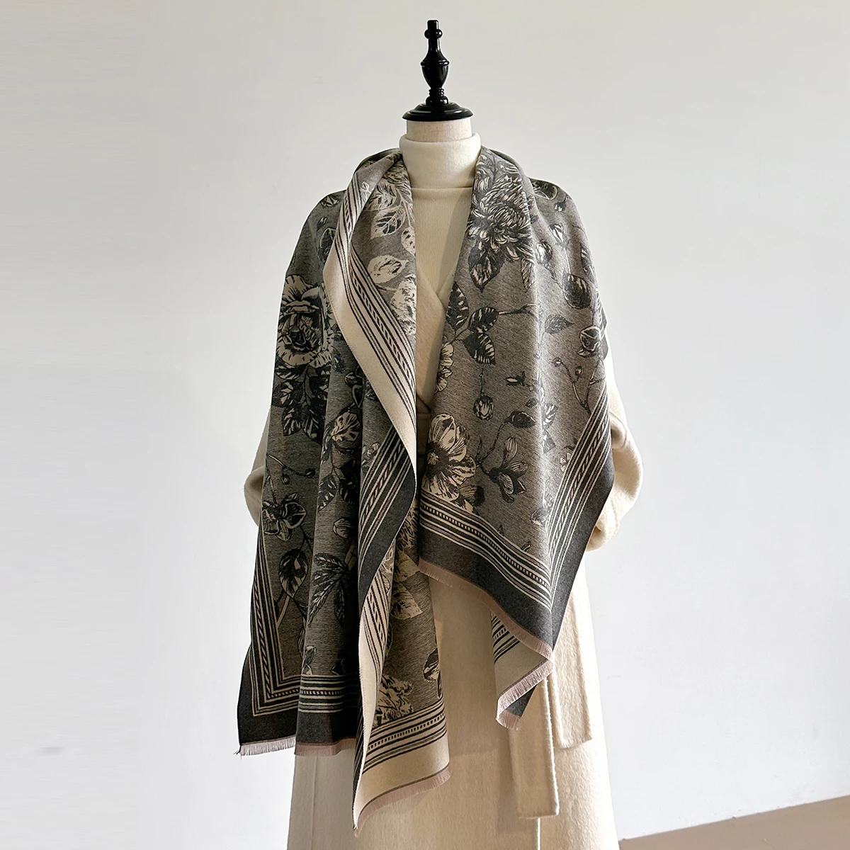 Luxury Autumn and Winter Cashmere Scarf Women New Warm Pashmina Blanket Poncho Scarves Fashion Print Shawl Thick Foulard Bufanda