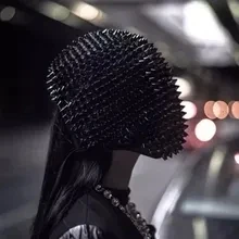 

2023 Halloween Full Head Mask Party Dance Rivet Rhinestone Cosplay Festival Nightclub Performance Headwear Stage Prop