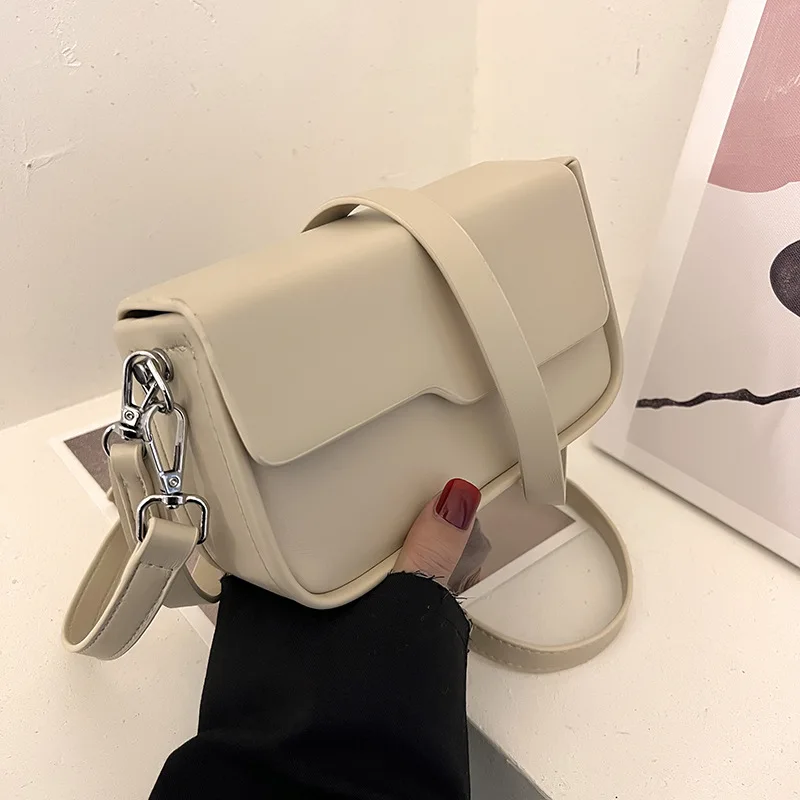 High Quality Women's Bag 2023 New Fashion Square Mobile Phone Bag Box Bag Versatile White One Shoulder Crossbody Women's Bag
