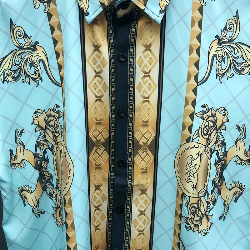 2023 Baroque Print Color Contrast Short-sleeved T-shirt 2-piece Suit Men's Suit Sportswear Tops And Shorts Tracksuit Men Set 3