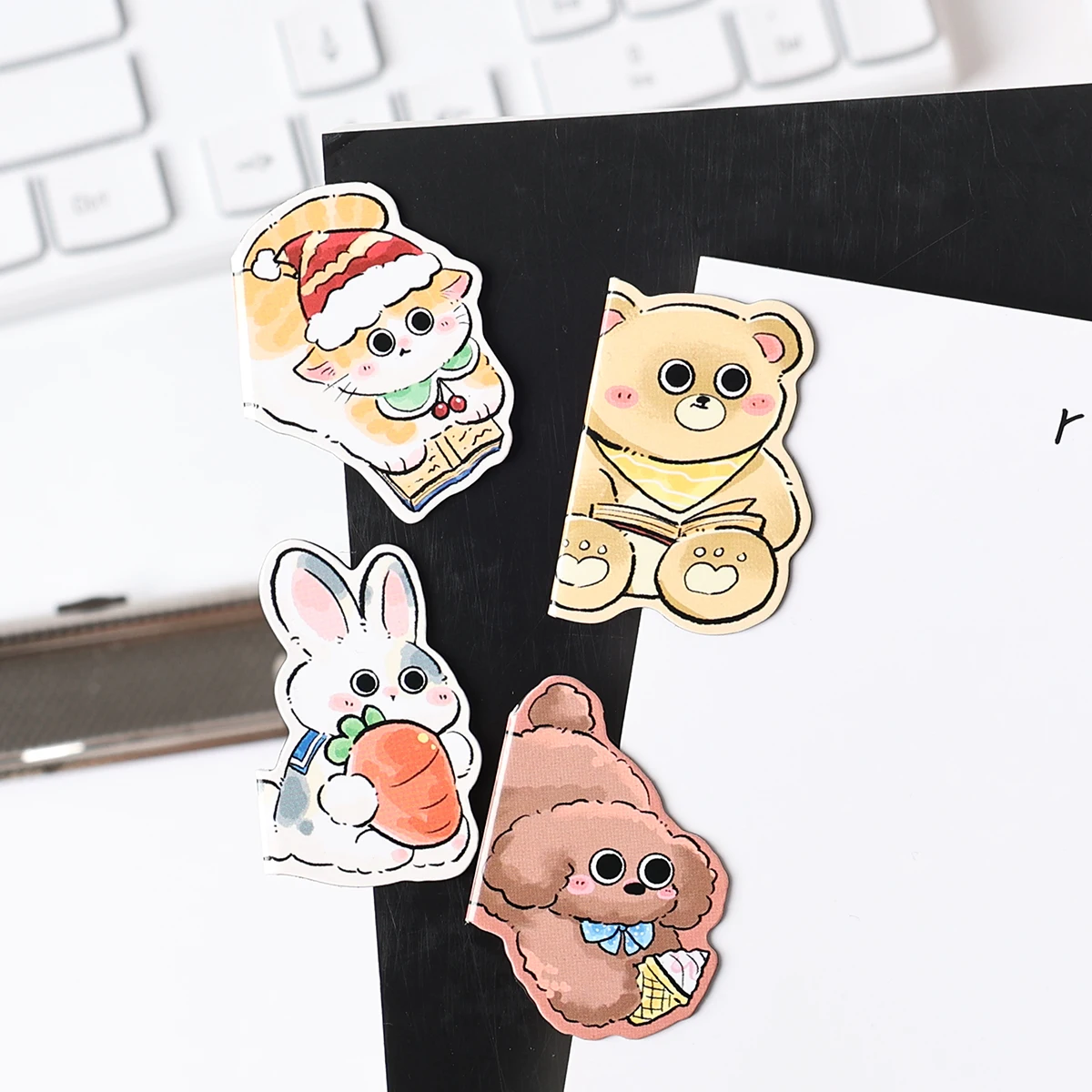 4pcs cartoon animal bookmark, magnetic reading bookmark and DIY book decoration,Fashion stationery gift for friends