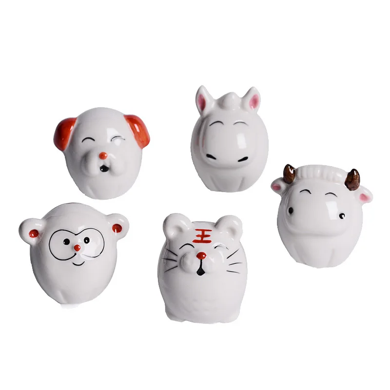 Mini 12 Chinese Zodiac White Porcelain Tea Pet Boutique Can Raise Handmade Tea Doll Cute Animal Ornaments Tea Set Accessories