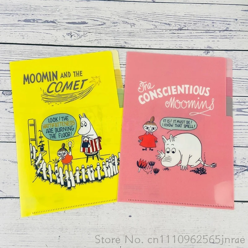 Bandai Sunstar Moomin 2026 Life Series Blocco Memo Adesivo Fustellato con 4 Design, Cartella Porta Documenti, Cancelleria per Ufficio per Uso Quotidiano - immagine 3