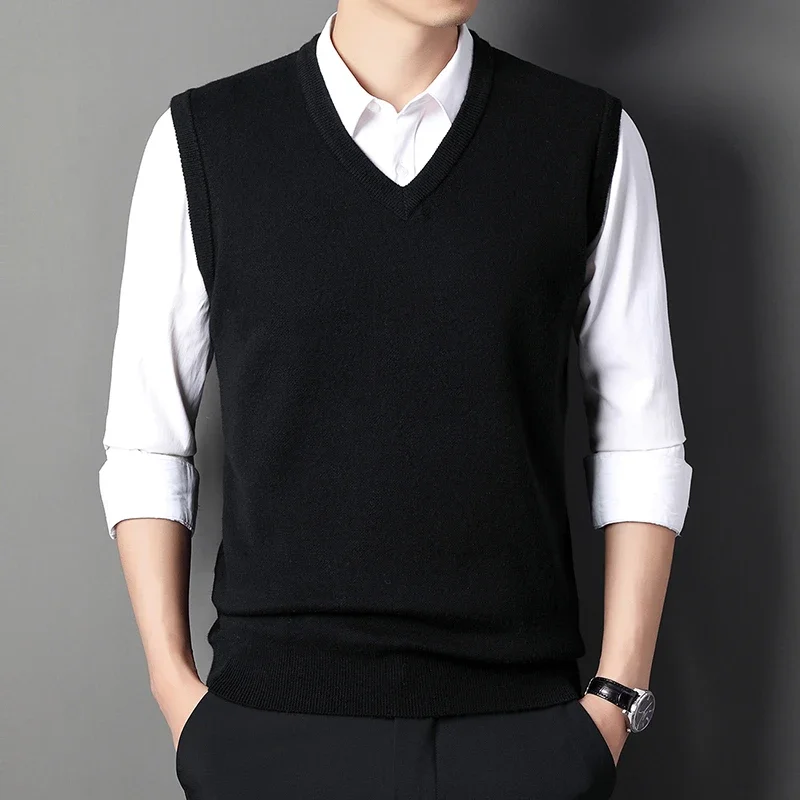 Men's Solid Color Sweater Vest Casual Fashion Warm Top for All Seasons Comfortable Breathable Layering Essential 3