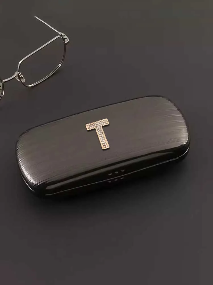 

Customized Women's Durable Eyewear Cases Aluminum Alloy Ultra-Light Personalized Customer Name Golden Letter: White Diamond Styl