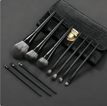 Set di Pennelli per il Trucco in Nylon Nero Opaco, Set Completo Portatile con Pennelli per Cipria, Pennelli per Fondotinta e Altro