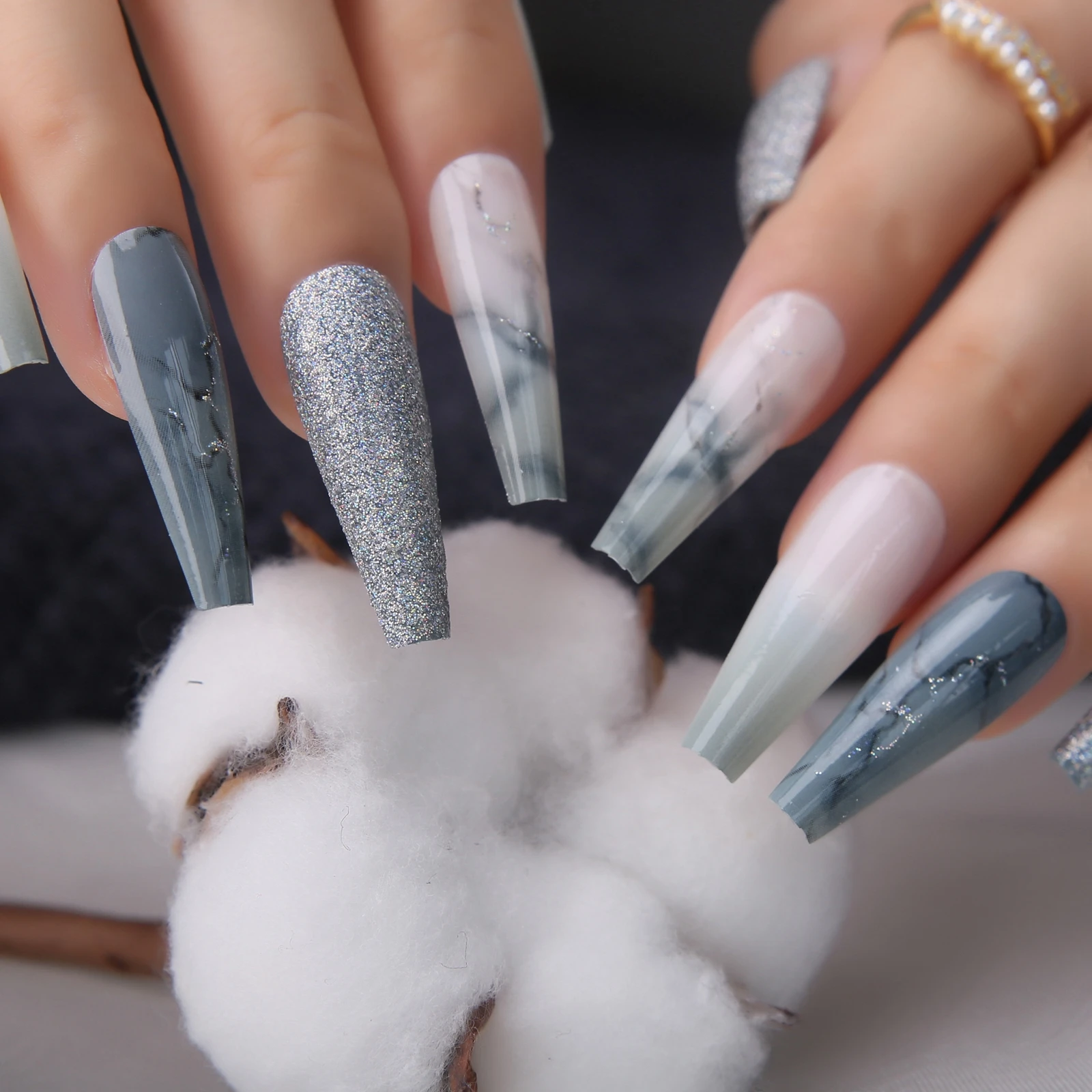 Grey Nails Ideas For Your Trendy Manicure - Glaminati.com