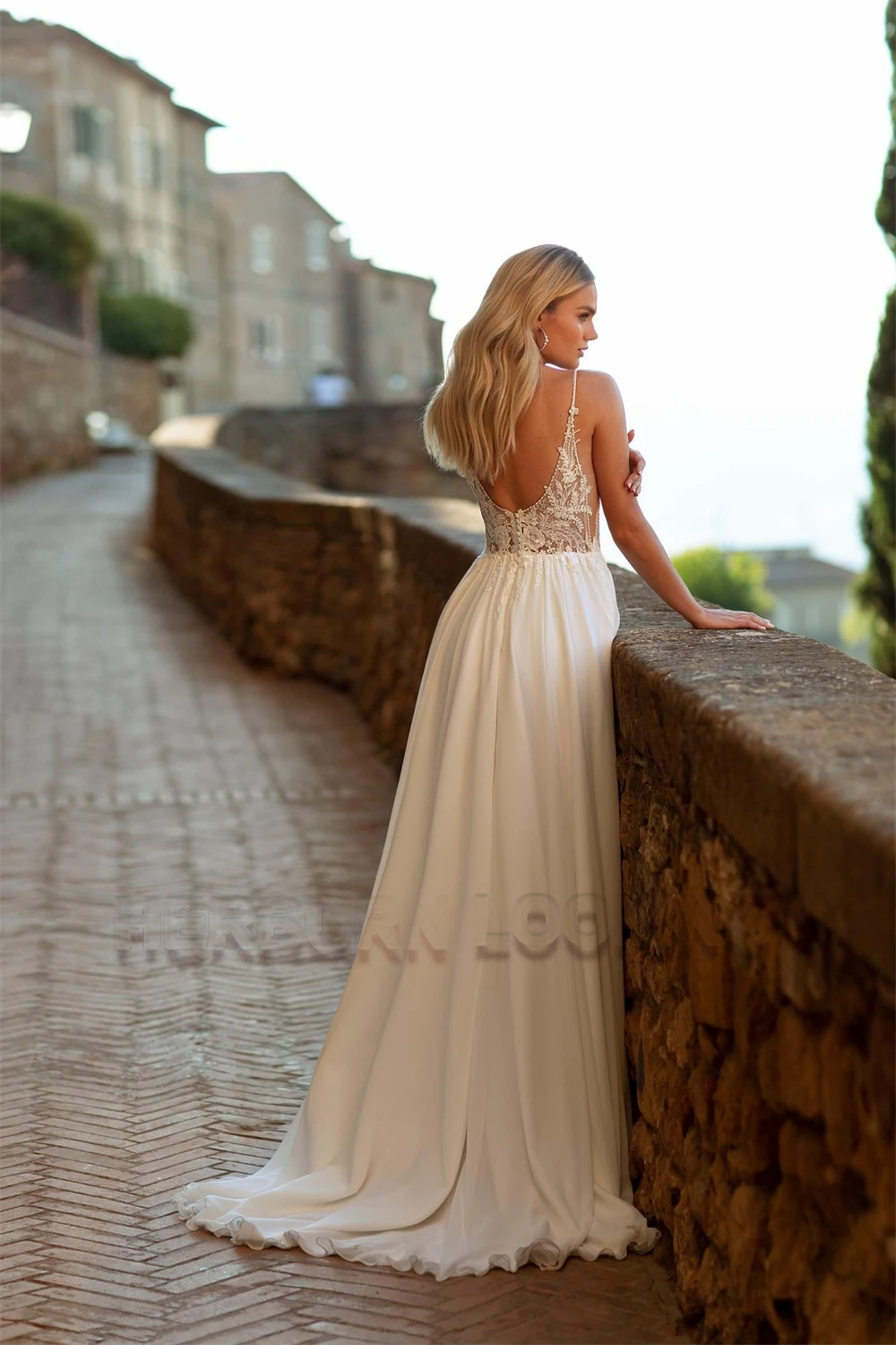 HERBURN Stylish Slit Wedding Dresses for Bride Lace Appliques A-line Button Spaghetti Straps Abito Da Sposa wedding dresses