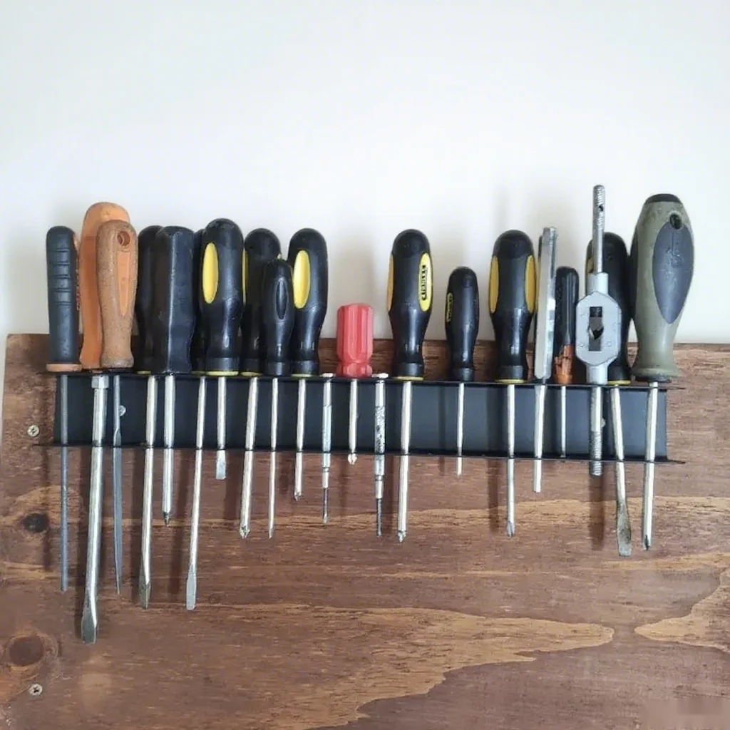 Screwdriver Organizer 23-hole Screwdriver Storage Rack Space-saving Multi-hole Metal Rack for Tool Storage Suitable for Garage and Workshop