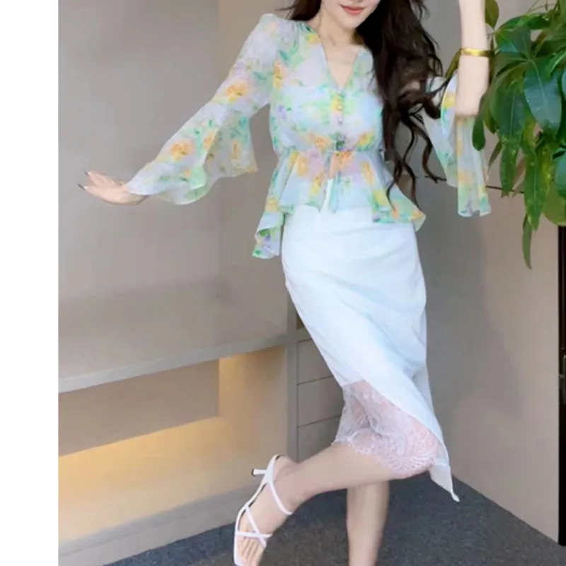불규칙 플레어 슬리브 프린트 단추 V넥 블라우스, 패치워크 블라우스, 섹시한 슬림 셔츠, 패셔너블하고 우아한, 2024 여름 신상