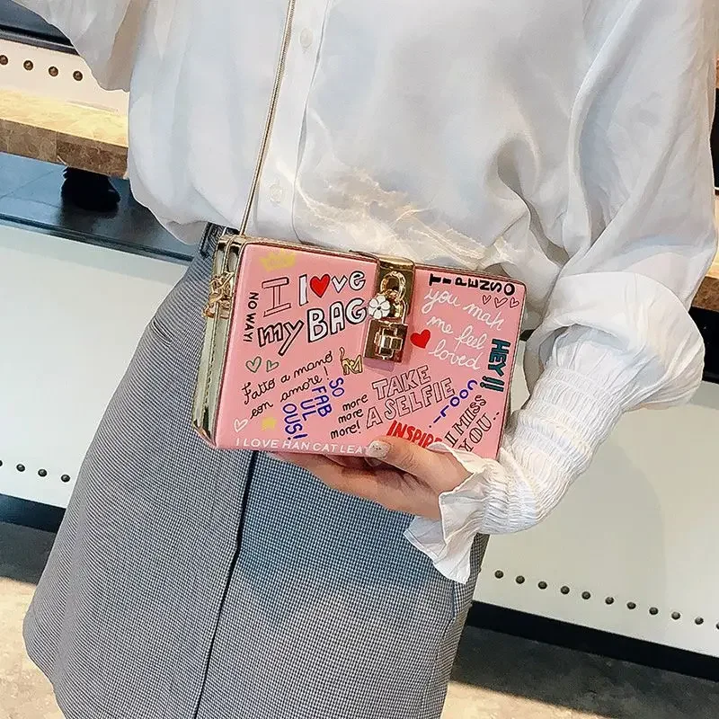 Crossbody Bags Letter Printing Trend Design Personality Box All Match Fashionable Casual Sweet Mini Chain Shoulder Bag for Women