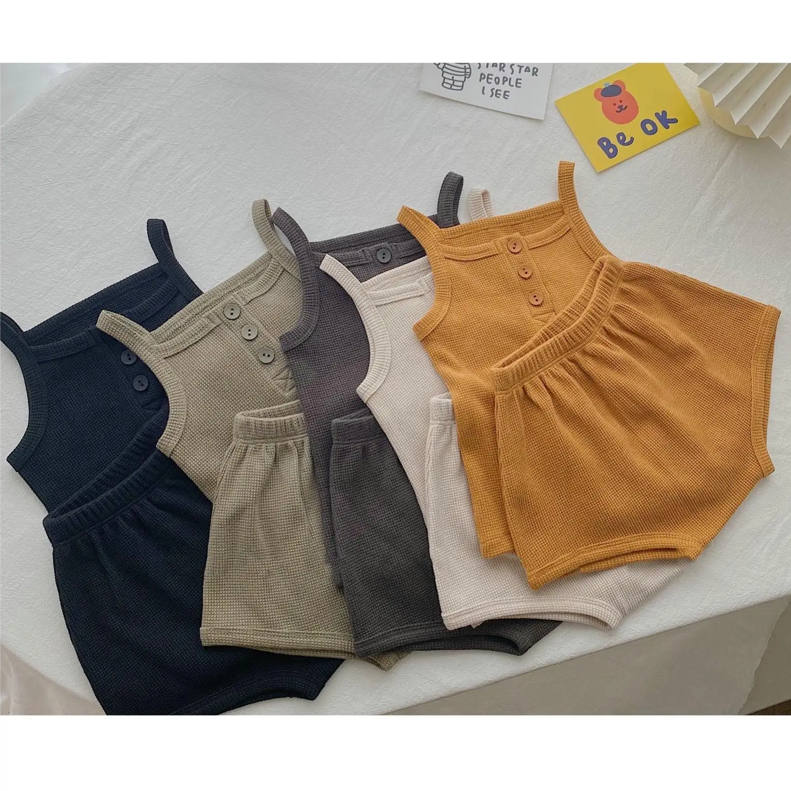 

Boys and Girls' Baby Summer Sleeveless Halter Top+bread Pants Two-piece Baby Comfort Two-piece Set
