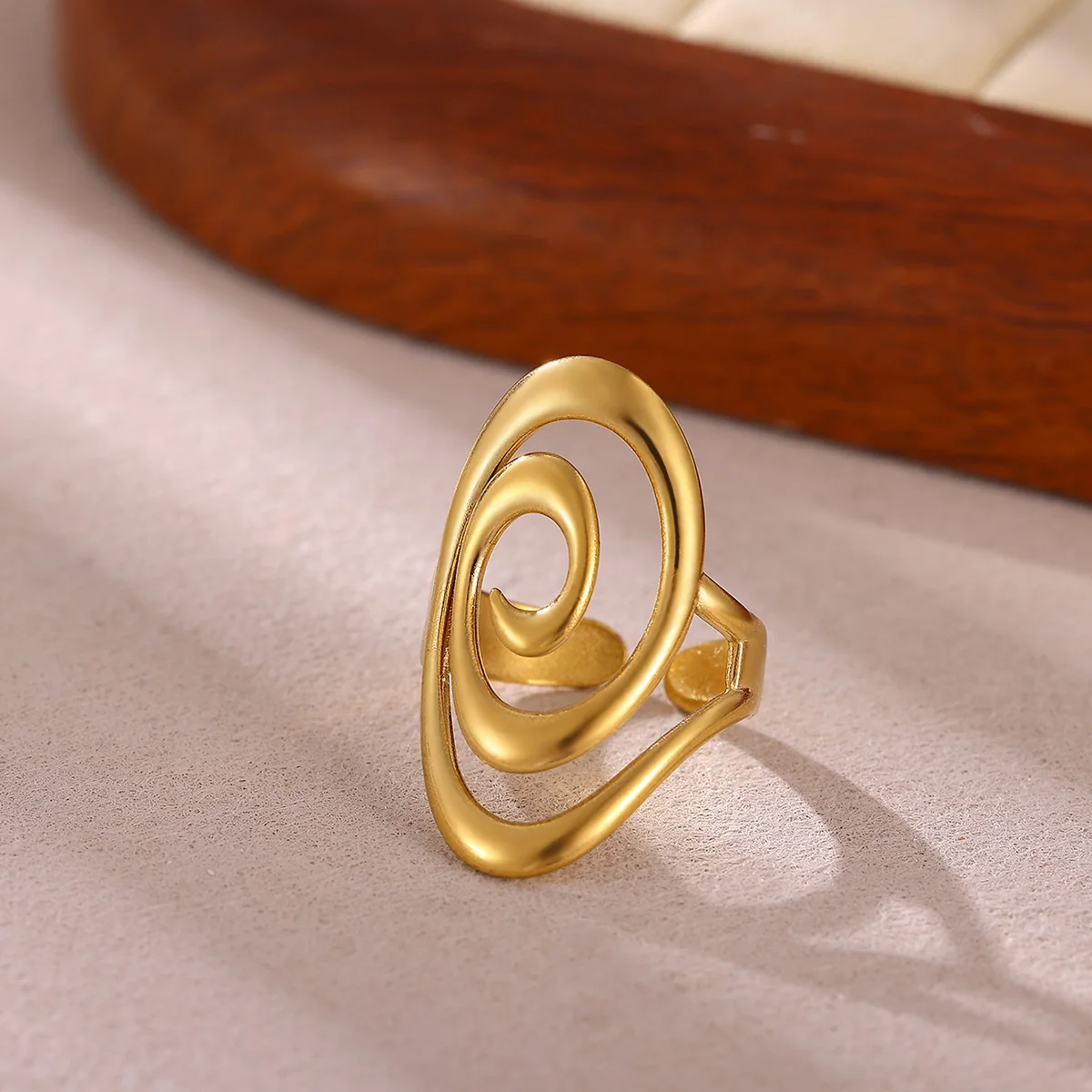 Gold Minimalist Infinity Ring - Elegant Stainless Steel Jewelry