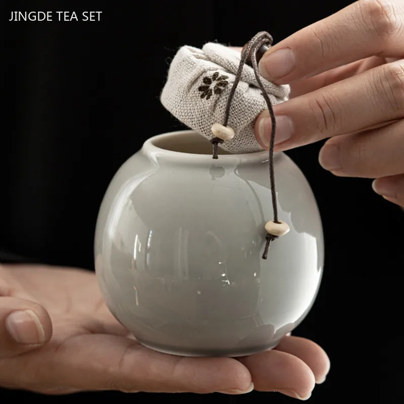 200ml Japanese Mini Tea Caddy Handmade Ceramic Sealed Coffee Container Portable Travel Tea Jar Exquisite Tea Accessories