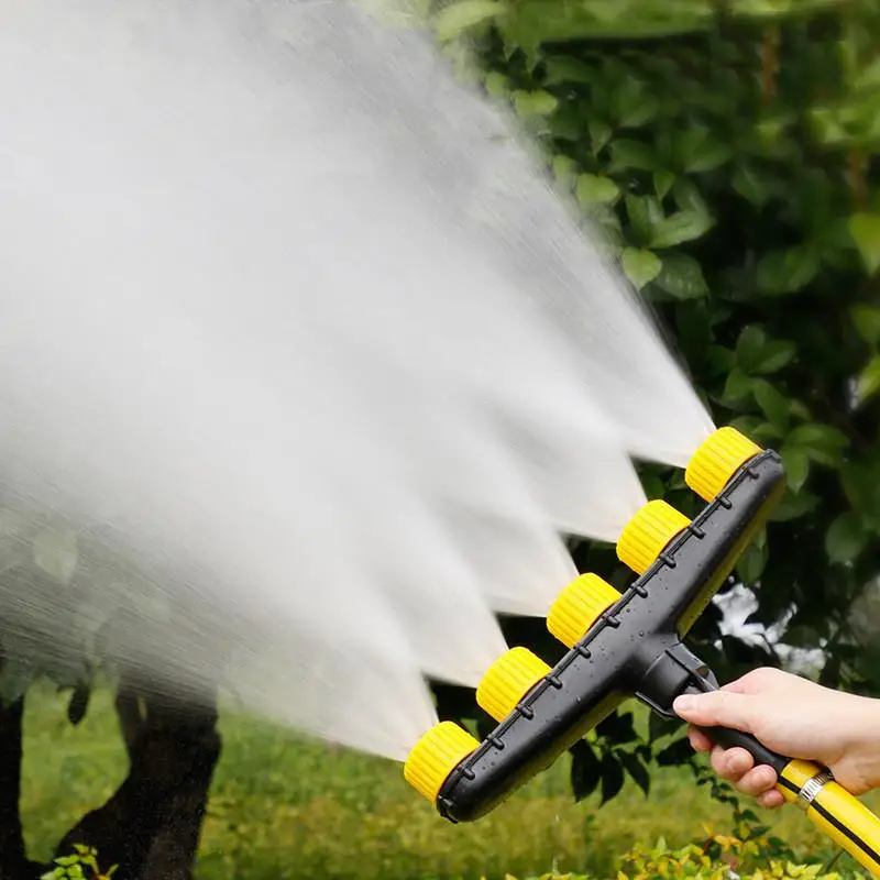 Professional adjustable water spray nozzle for watering gardens and green spaces