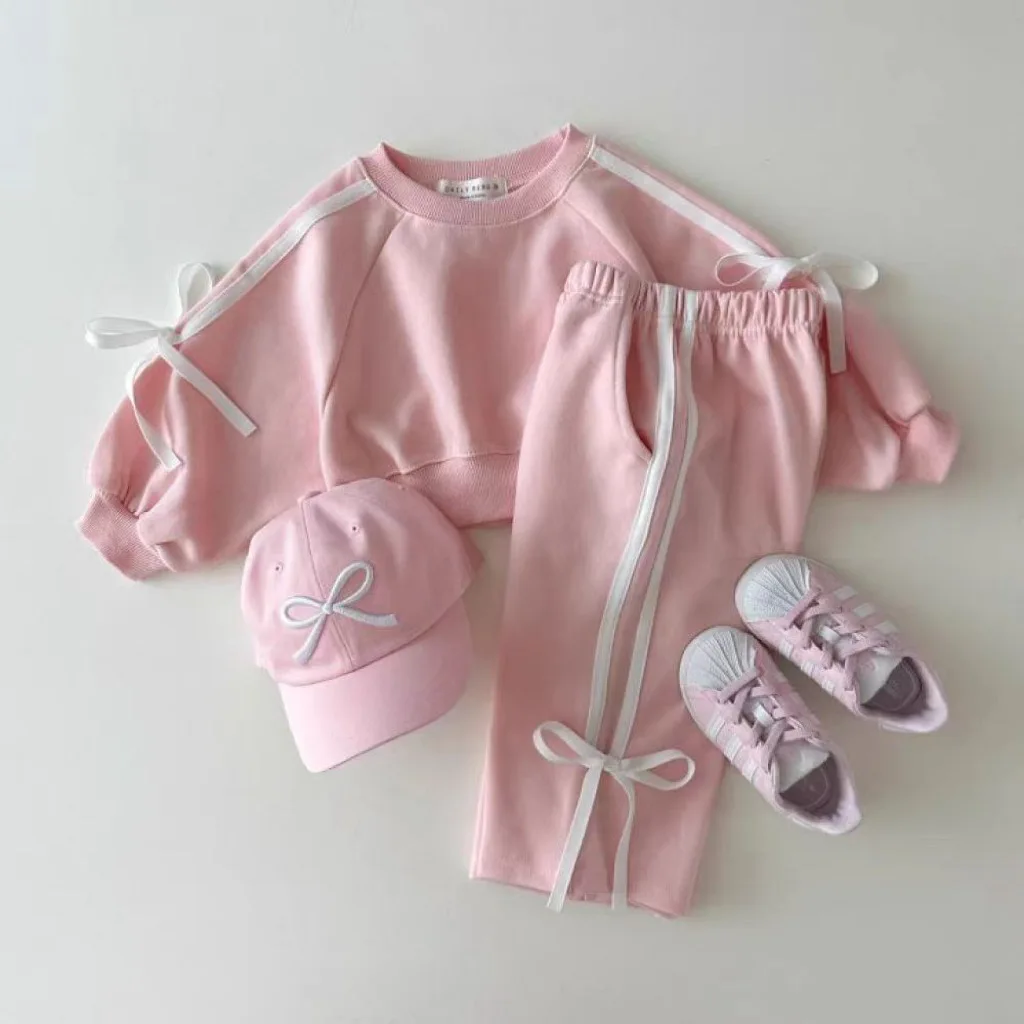 2024 Spring New Children Long Sleeve Sports Set Baby Girl Cute Bow Sweatshirt + Pants 2pcs Suit Toddler Versatile Casual Outfits new spring autumn children clothing boys cartoon casual sports t shirt pants 2pcs set infant outfit kids clothes suit tracksuits