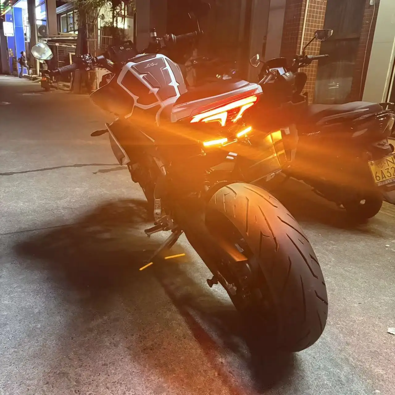 800NK 리어 번호판 개조 숏 테일 어셈블리 차량 번호판 프레임 CFMOTO 800NK 2025-2026 오토바이용