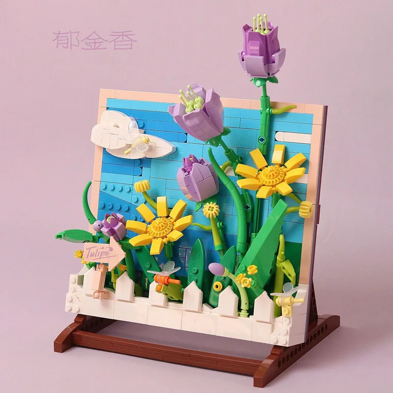 

City Creative Victory Tulip Painting Home Decoration Ornaments Building Blocks Bricks Toys Girls Christmas Gifts