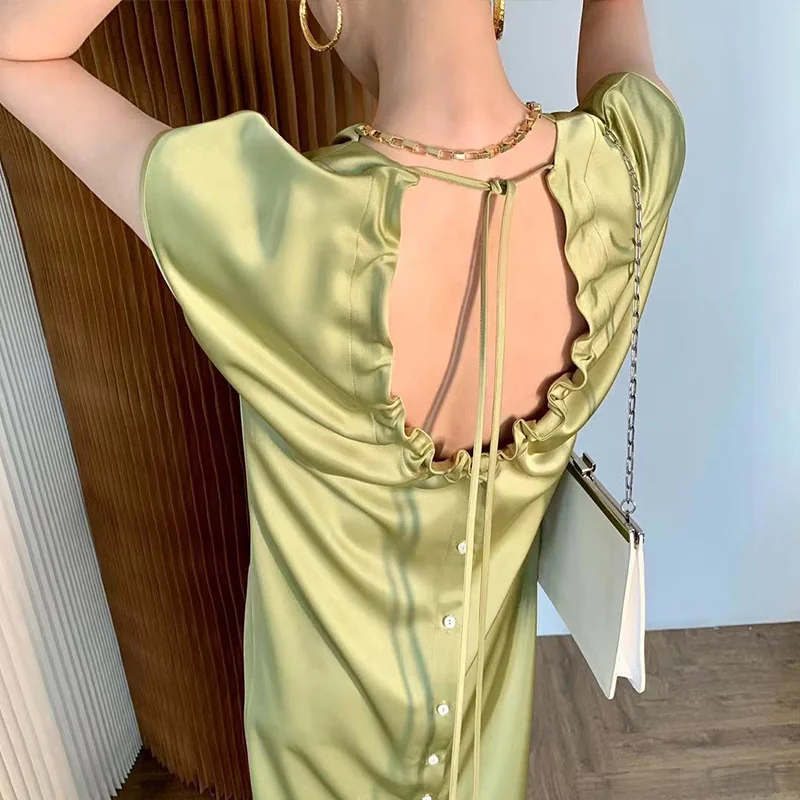 

Short sleeved Dress 2023 New Summer Swinging Neck Design Feels Small, Open Back Lace Up Loose Mid length Dress