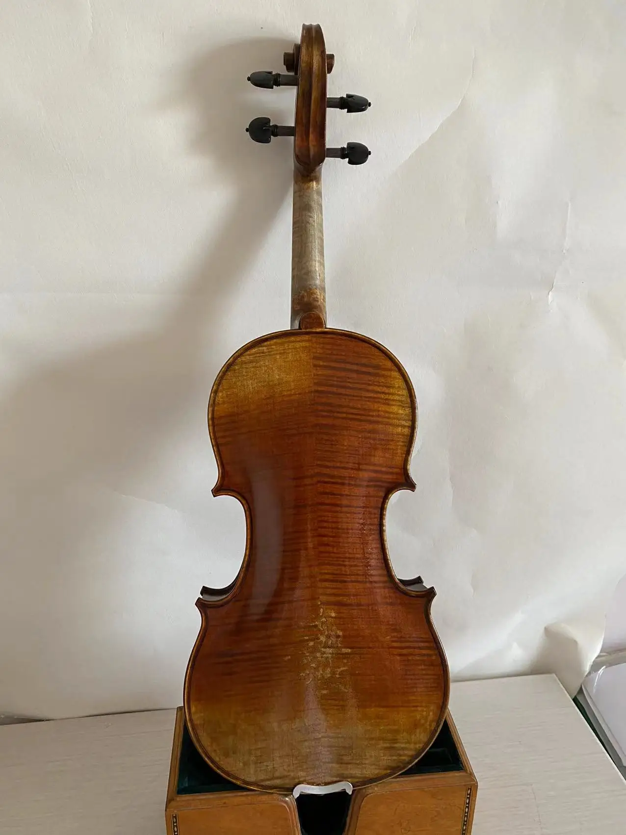 4/4 size violin Solid spruce top and maple back 04 antique style violin