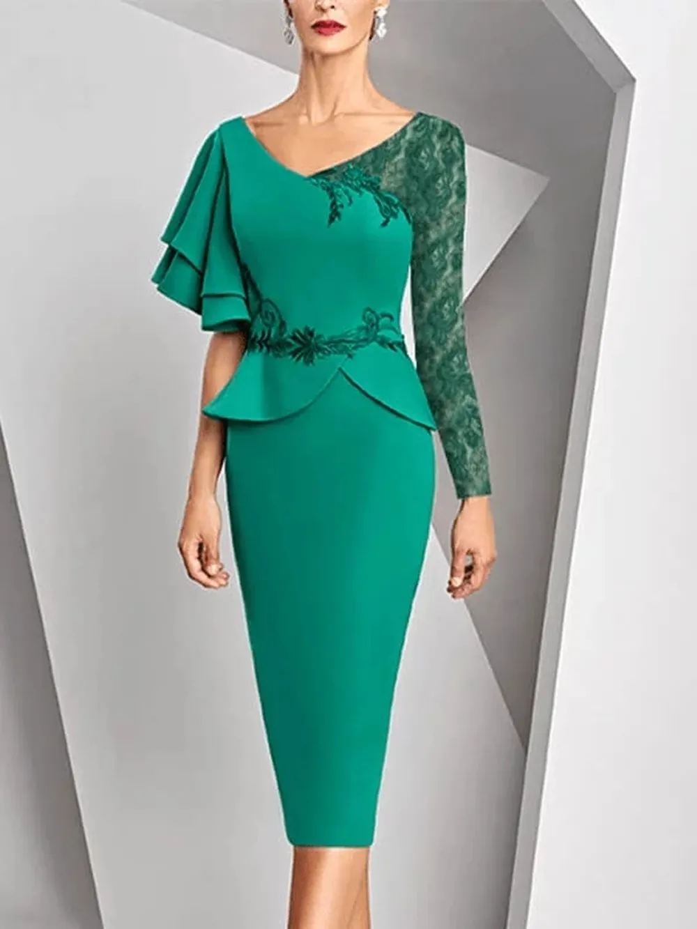 

2022 Green Elegant Mother Of The Bride Dresses Sheath V-neck Long Sleeves Knee Length Short Groom For Wedding Vestido De Noiva