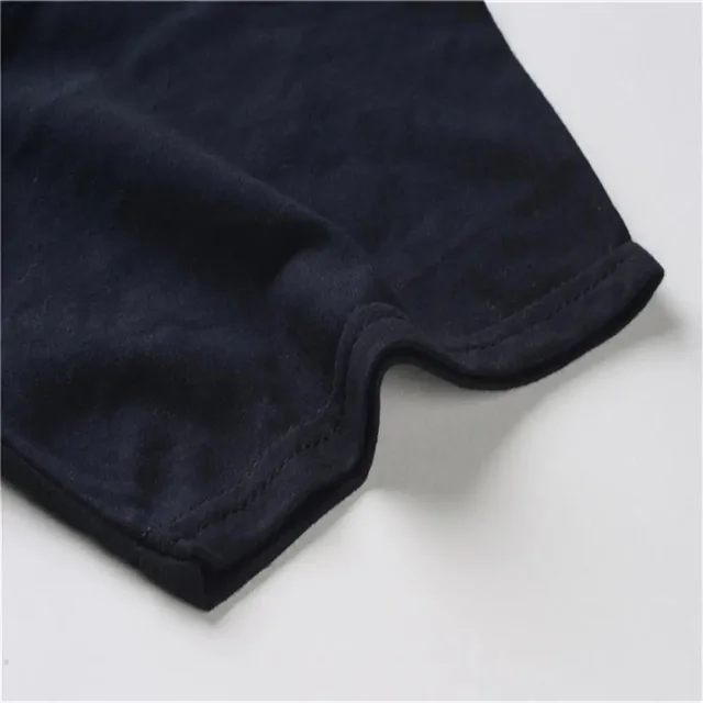 세계의 종교적 조화를 기리는 세련된 티셔츠