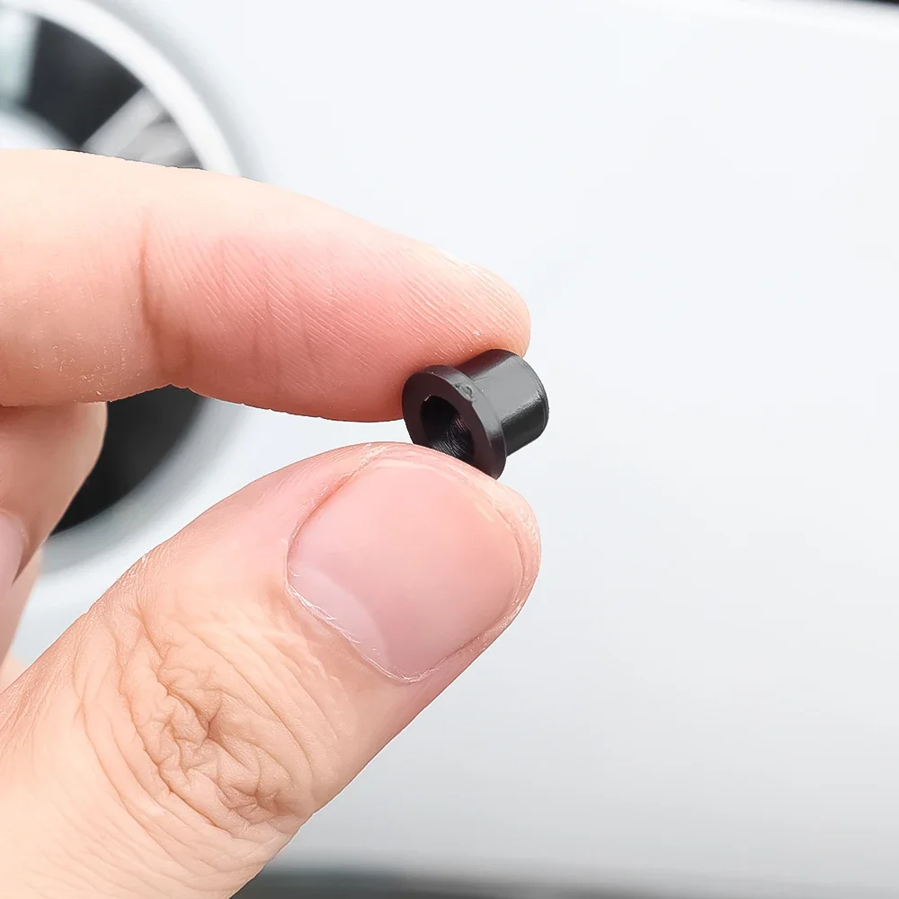 Car Emblem Car Hood Logo Trunk Grommet Holder Clip for BMW 3 5 7 E32 E34 E36 E38 E39 E46 E53 E60 E65 E66 E90 M3 M5 51141807495