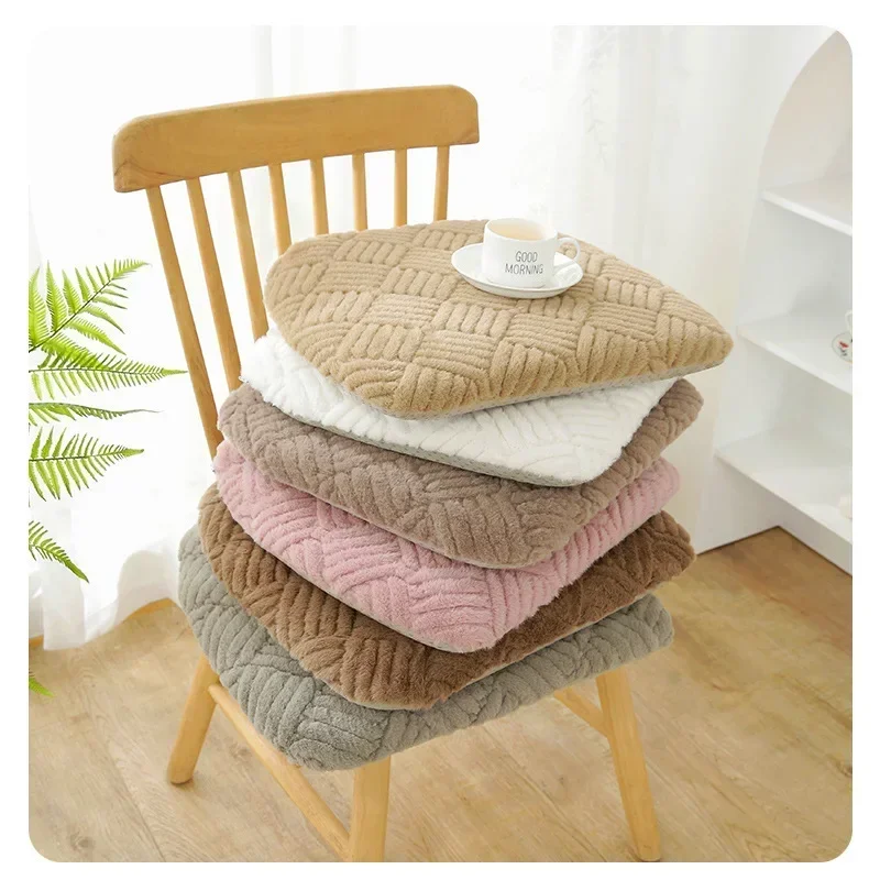 1 Pcs 40x43cm Oval Plush Dining Chair Seat for Home Thickened Warm Non-slip Cushion Car Sofa Removable and Washable Cushions 2