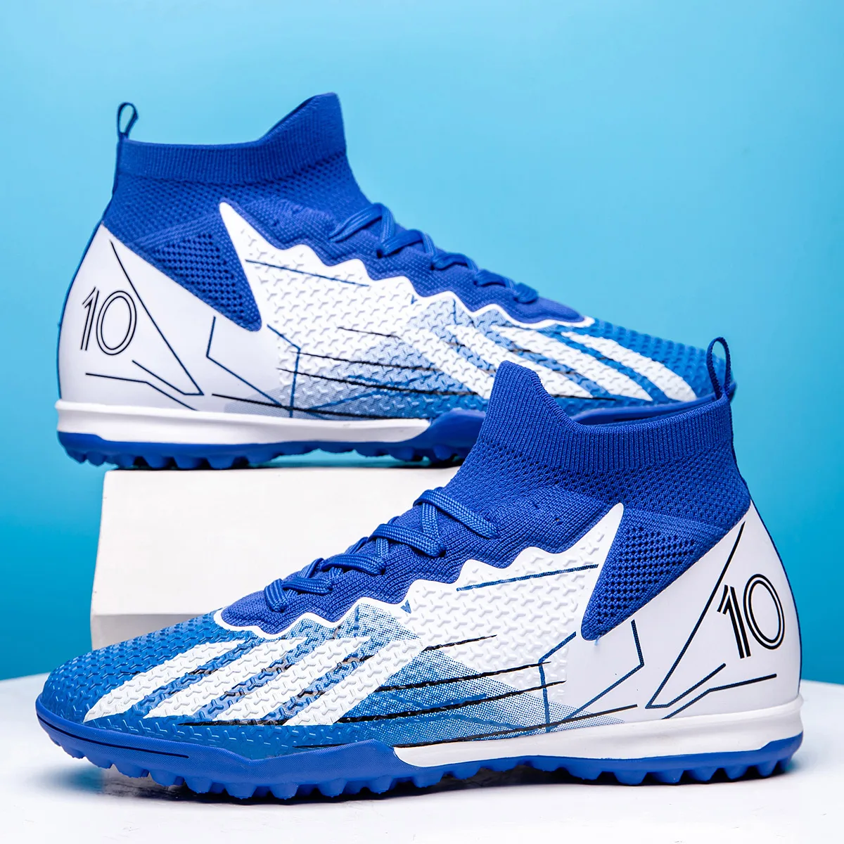 Professional Sports Soccer Shoes TF Non Slip for Teenagers