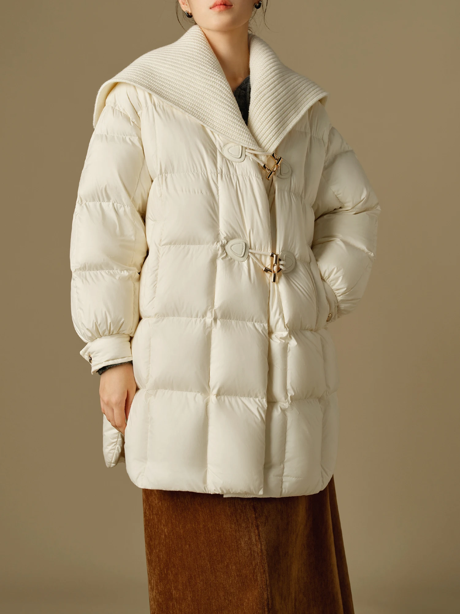 DUSHU 95.6G Filling Amount Women's High Collar Down Coat 2024 Winter New Loose White Casual Warm Female Down Jacket 24DS84081