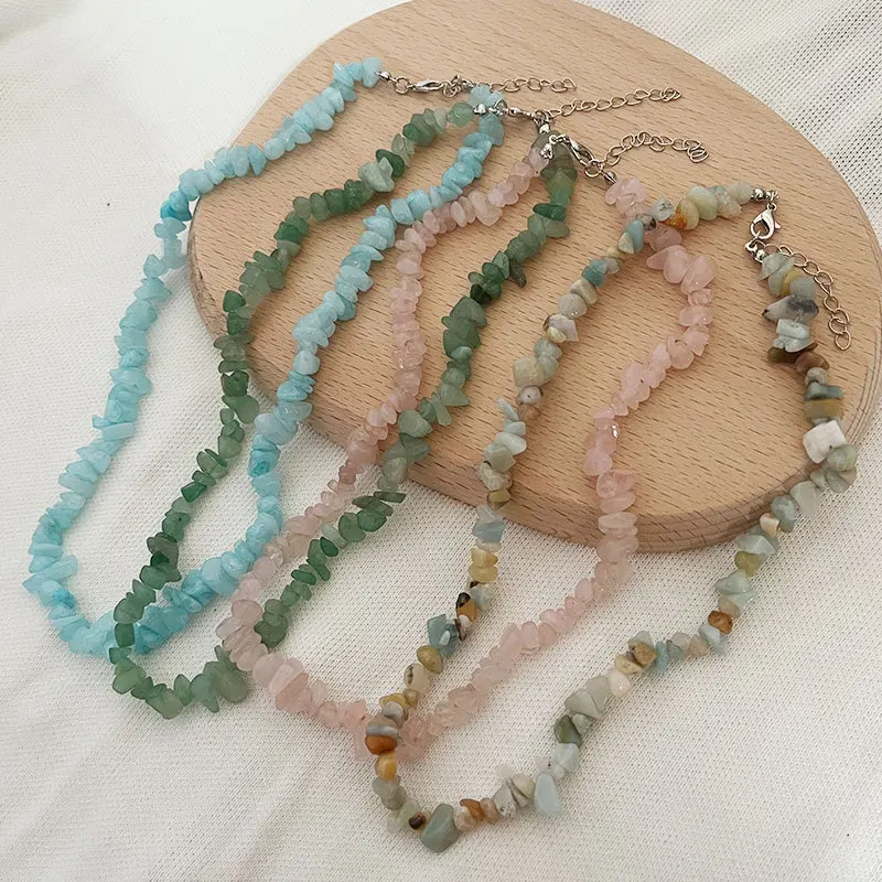 

Bohemian Crystal Necklaces Healing Natural Stone Choker Necklace for Women Irregualr Chip Beads Amethysts Pink