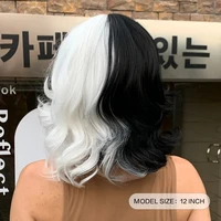 Cruella – cheveux mi-longs ondulés de couleur noir et blanc, 12 pouces, avec frange, pour cosplay, fête, usage quotidien 6