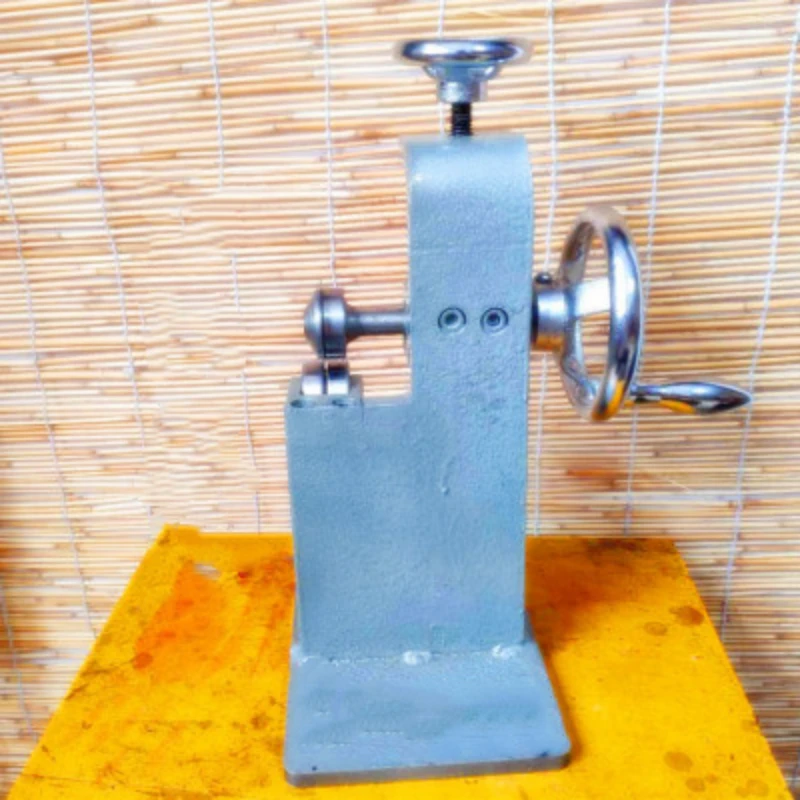 

Handmade Shoe Cutting Leather Making Leather Sole Cutting Midsole Handmade Shoemaker Leather Sole Making Tool
