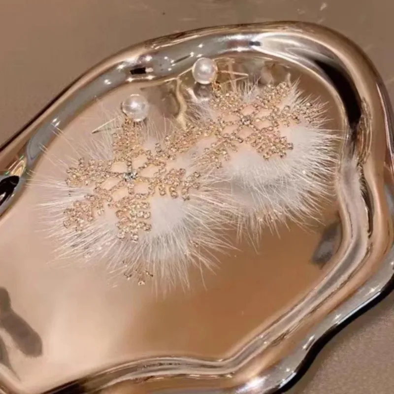 Sparkling Snowflake Pendant Earrings, Elegant Winter Pearls, Women's Fashion Jewelry, Christmas Plush Creativity Versatile