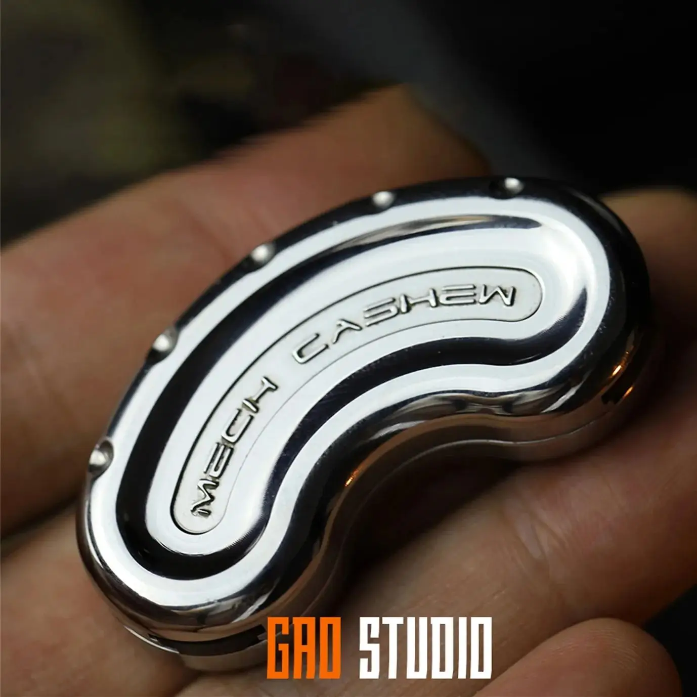 

GAO STUDIO Mechanical Metal Cashew Fidget Slider Non-Magnetic EDC Toy Decompression Toy Finger Spinner Haptic Push Slider