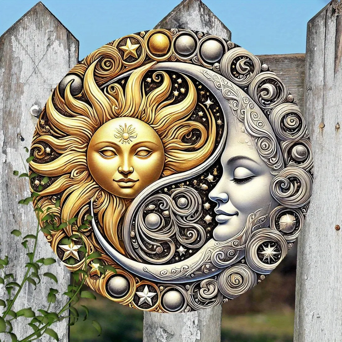 Celestial Sun and Moon Dual-Tone Metal Wall Art - Durable Iron Home and Garden Decoration