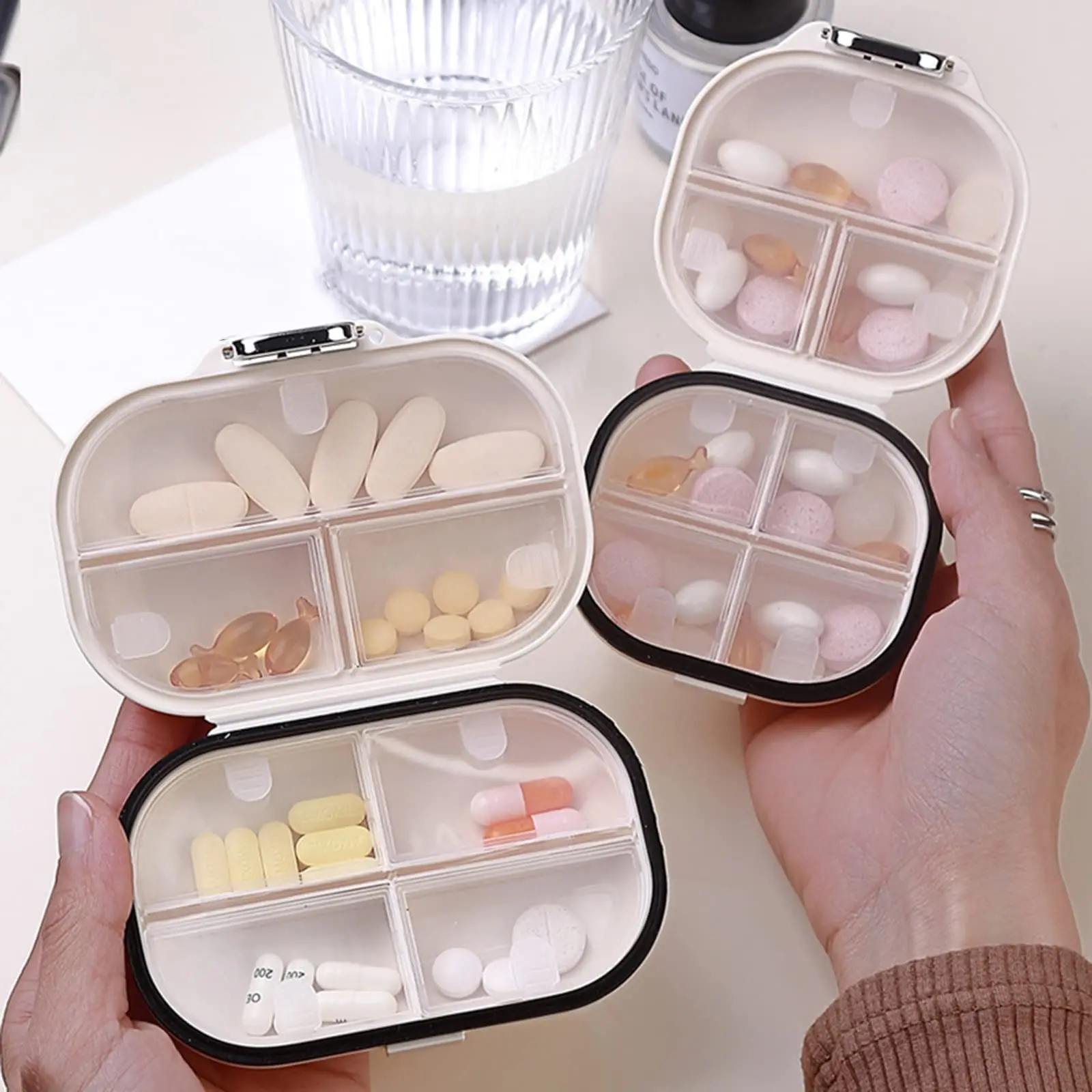 2 Pack Portable Pill Case Weekly Travel Pill Organizer Pocket 