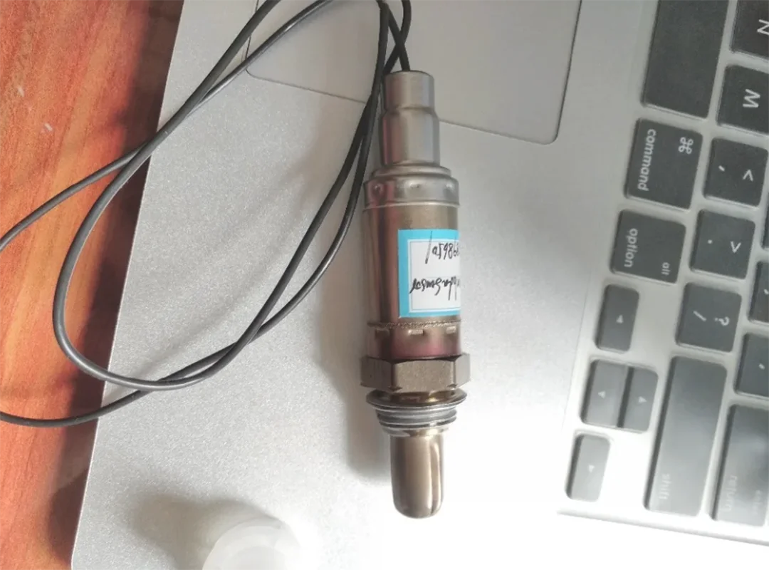 1pcs Lambda Sensor For Mazda,Audi,BMW,Daewoo,Daiha,Fiat,Honda,Hyundai,1 wire,150mm OE No.:0258986501