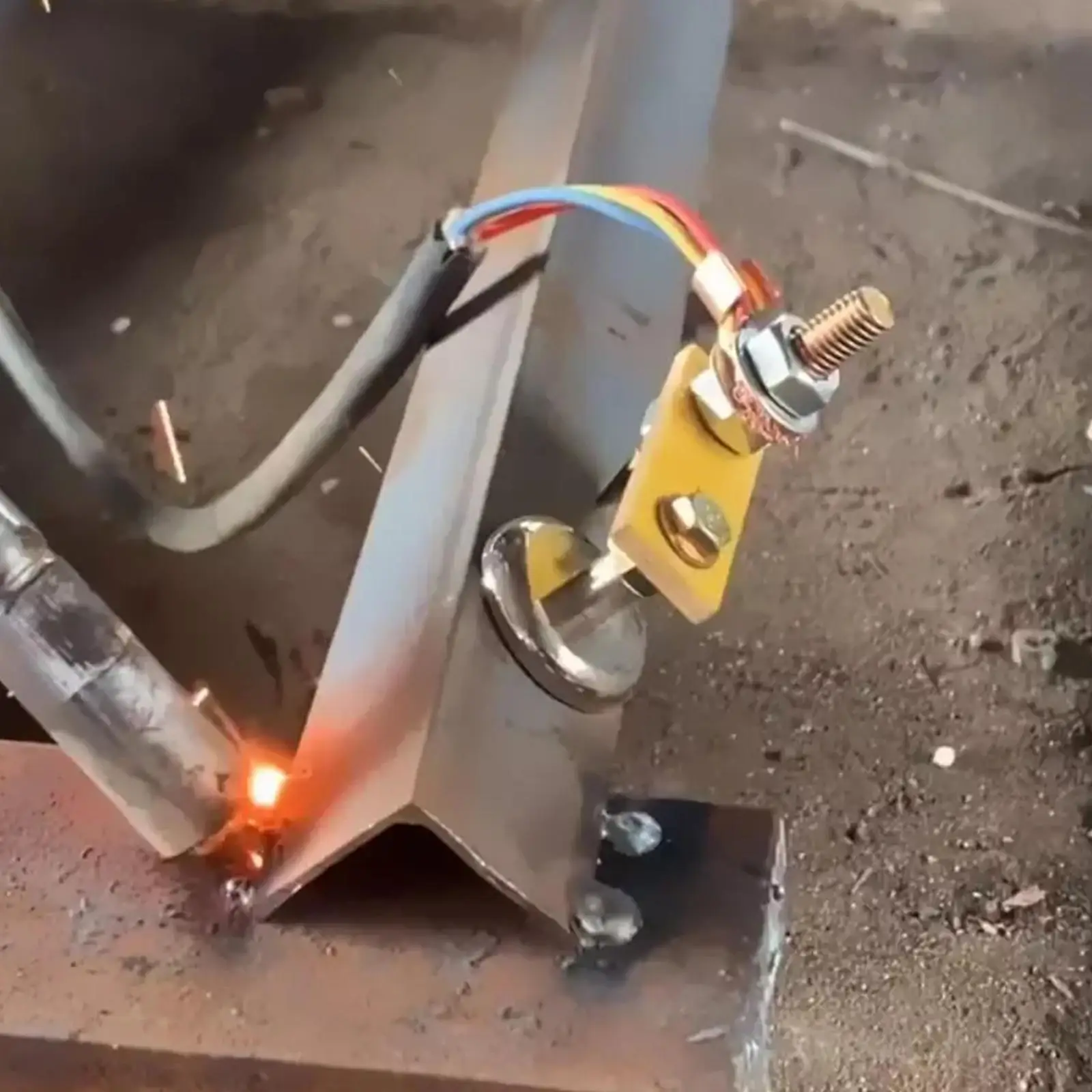 Welding Magnet Head Tail Welding Stability Strong Magnetism Large Suction Single For Electric Ground