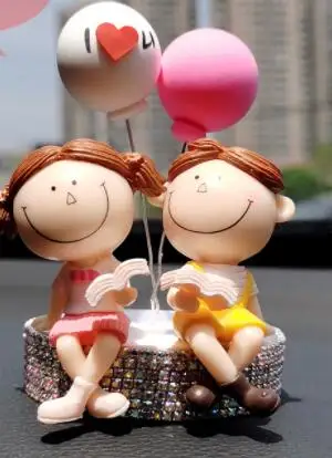 DADHOT Cute Car Decoration Lovely Couple Car Decoration Cute Cartoon  Couples Action Figure Figurines Balloon Ornament Auto Interior Dashboard  Accessories for Boys Girls Gifts (Pink&Green Balloon) : : Car &  Motorbike